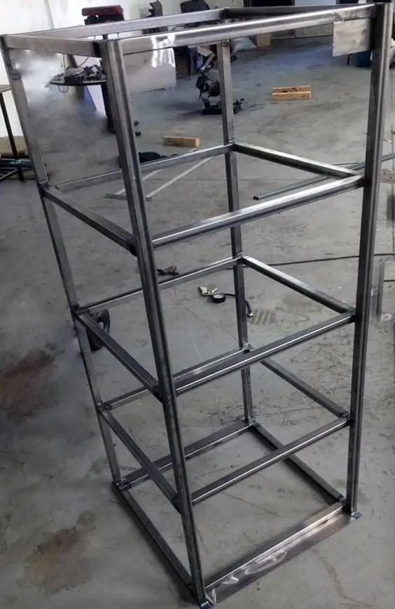 MUEBLE-METALICO-soldador